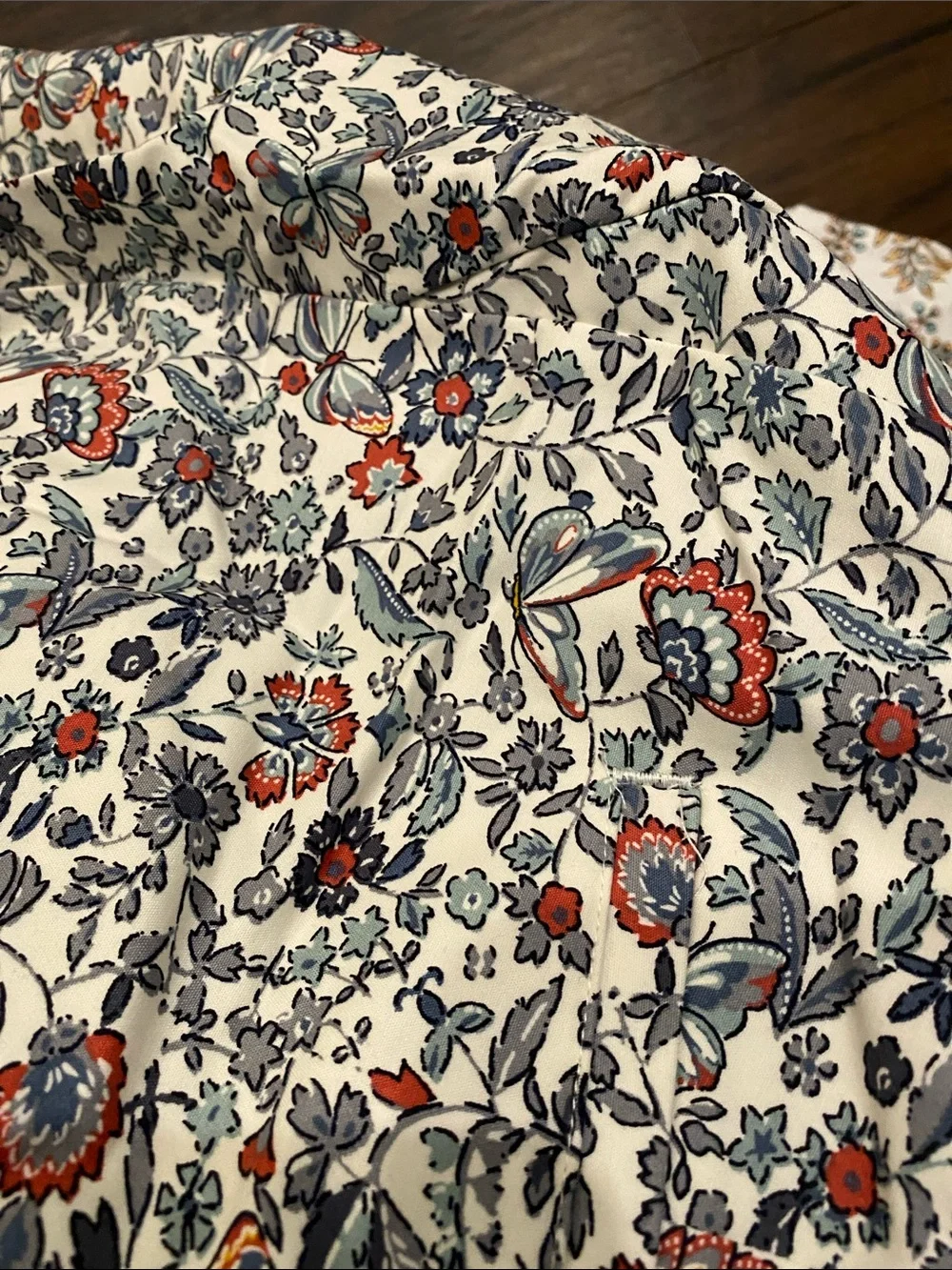 LOFT Floral Cotton Shorts - White with Red & Blue Flowers